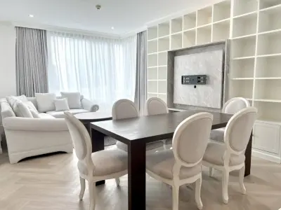 2-Bed Condo for Sale at Manhattan Chidlom