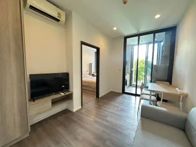 1-Bed Condo for Rent at Whizdom Essence