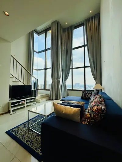 1-Bed Condo for Rent at The Emporio Place