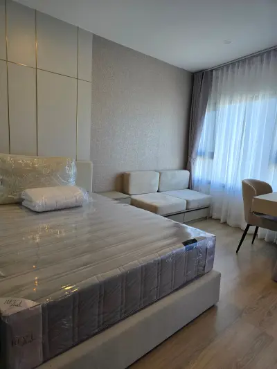 1-Bed Condo for Rent at Life Rama 4 Asoke