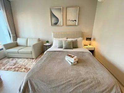 Studio Condo for Rent at Life Asoke Rama 9