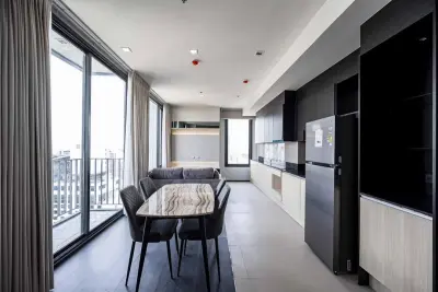 2-Bed Condo for Rent at Edge Sukhumvit 23