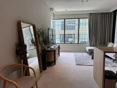1-Bed Condo for Rent at The Emporio Place