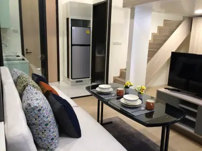 1-Bed Condo for Rent at Chewathai Residence Asoke