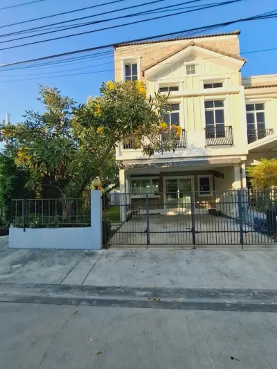 3-Bed Townhouse for Rent at Indy 2 Bangna - Ramkhamhaeng 2