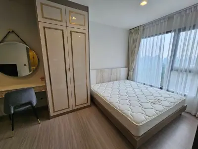 Studio Condo for Rent at Life Asoke Hype