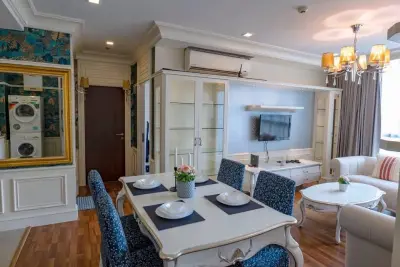 2-Bed Condo for Rent at Le Luk Condominium