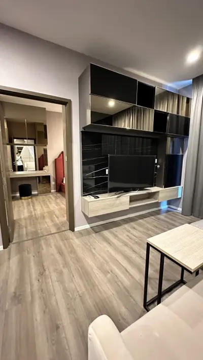 1-Bed Condo for Rent at Whizdom Essence