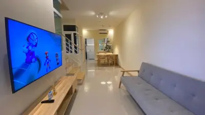 3-Bed Townhouse for Rent at Golden Town Sukhumvit - Lasalle