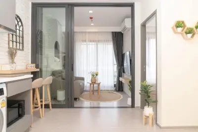 1-Bed Condo for Rent at Life Asoke Hype
