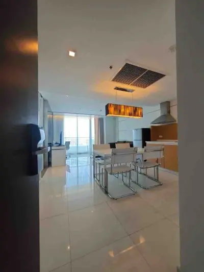 1-Bed Condo for Rent at Sathorn Heritage