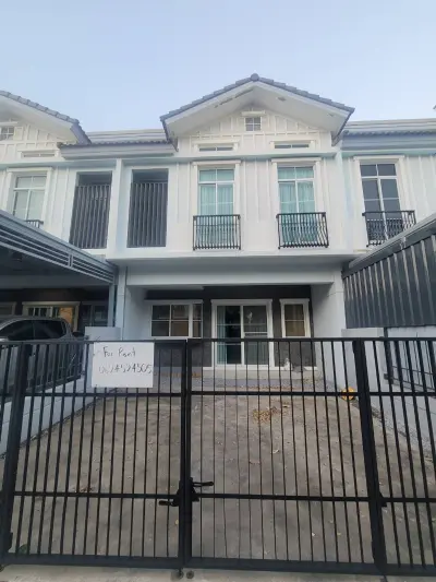 3-Bed Townhouse for Rent at Indy 1 Bangna-Ramkhamhaeng 2