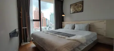 2-Bed Condo for Rent at The Lumpini 24