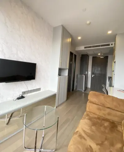1-Bed Condo for Rent at Ashton Asoke