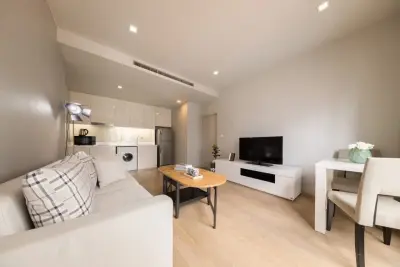 1-Bed Condo for Rent at Noble Refine