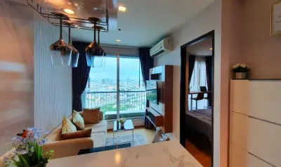 1-Bed Condo for Rent at Rhythm Sathorn