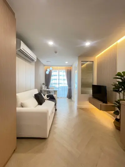 1-Bed Condo for Sale at The Clover Thonglor