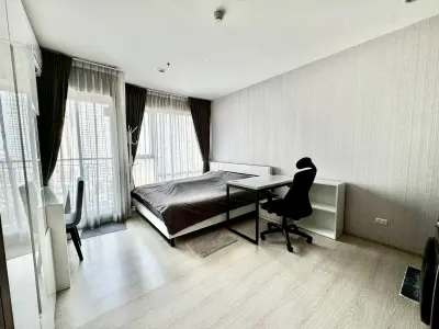 Studio Condo for Rent at Rhythm Asoke