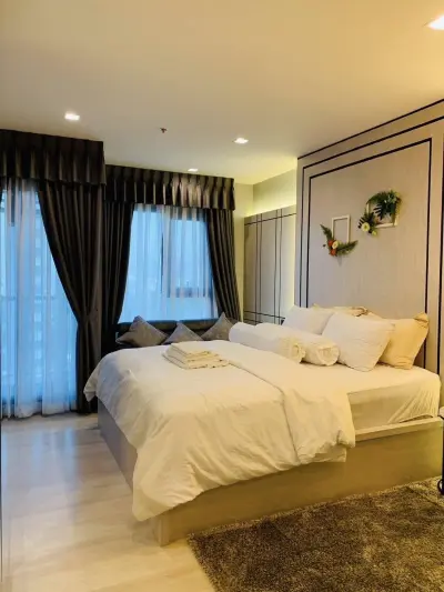 Studio Condo for Rent at Life One Wireless