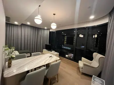 2-Bed Condo for Rent at Ashton Chula-Silom
