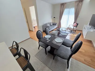 2-Bed Condo for Rent at H Condo Sukhumvit 43
