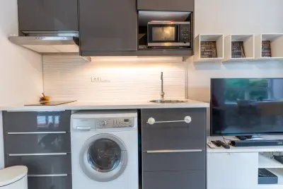 1-Bed Condo for Rent at The Clover Thonglor