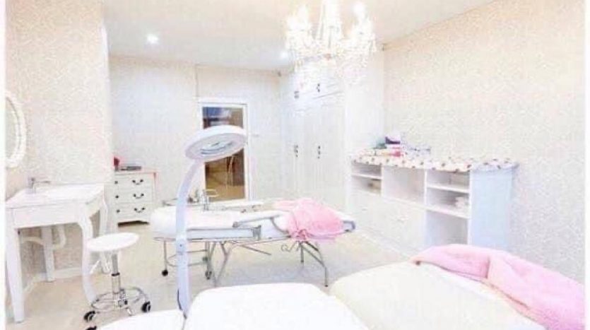 Beauty Clinic Asoke
